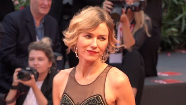 Naomi Watts: So erhält sie ihre Schönheit