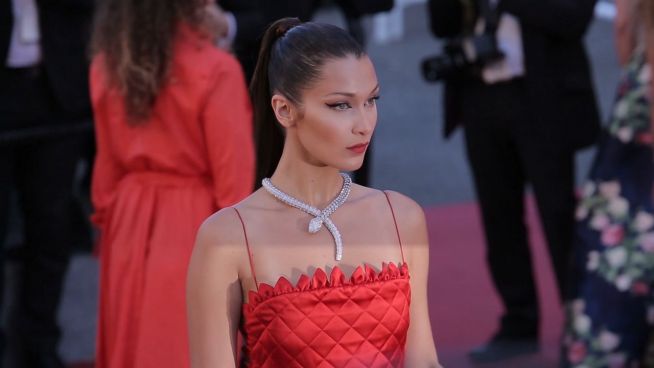 Intime Einblicke: Bella Hadid wettert gegen Paparazzi