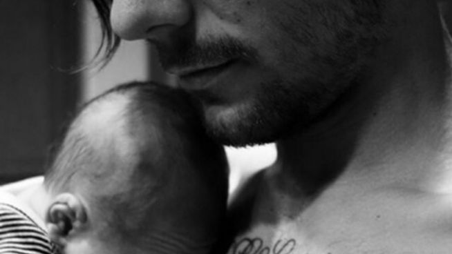 One Direction: Louis Tomlinson zeigt sein Baby